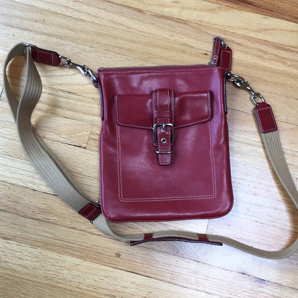 Authentic coach cross body bag